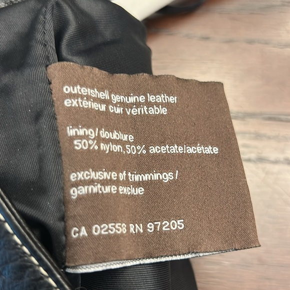 Danier Black lambskin Leather Pants. Silver ring belt. Ivory stitching vintage - Picture 12 of 12